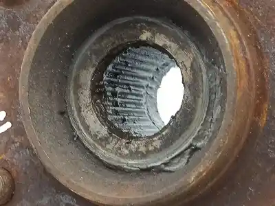 Second-hand car spare part front right knuckle for mazda 6 hatchback (gg) 2.0 di (gg14) oem iam references   