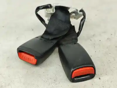 Pezzo di ricambio per auto di seconda mano gancio cintura posteriore destro per mazda 3 (bk) 1.6 (bk14) riferimenti oem iam 6079827a