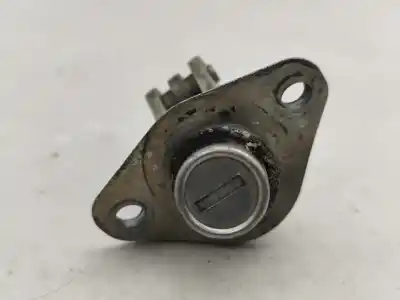 Second-hand car spare part tailgate lock for opel kadett e (t85) 1.3 s (c19. d19) oem iam references d1372