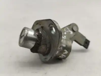 Second-hand car spare part tailgate lock for opel kadett e (t85) 1.3 s (c19. d19) oem iam references d1372  