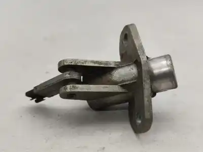 Second-hand car spare part tailgate lock for opel kadett e (t85) 1.3 s (c19. d19) oem iam references d1372  