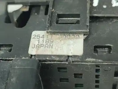 Автозапчасти б/у выключатель переднего правого окна за nissan qashqai / qashqai +2 i (j10, nj10, jj10e) 1.5 dci ссылки oem iam 25411jd000   Автозапчасти б/у выключатель переднего правого окна за nissan qashqai / qashqai +2 i (j10, nj10, jj10e) 1.5 dci ссылки oem iam 25411jd000