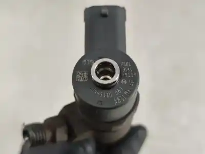 Pezzo di ricambio per auto di seconda mano iniettore per opel corsa c 1.3 16v cdti cat (z 13 dt / ln9) riferimenti oem iam 0445110083  