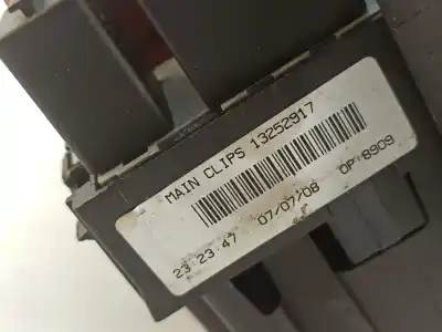 Peça sobressalente para automóvel em segunda mão caixa de fusíveis e relés por opel corsa d (s07) 1.3 cdti (l08 l68) referências oem iam 13252917  