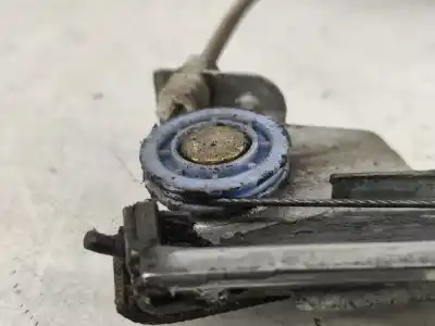 Second-hand car spare part driver left window regulator for opel kadett e (t85) 1.7 d (c19. d19) oem iam references 0130821171  