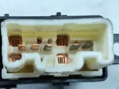 Peça sobressalente para automóvel em segunda mão botão / interruptor elevador vidro traseiro esquerdo por mazda 6 hatchback (gg) 2.0 di (gg14) referências oem iam 5 pinos  