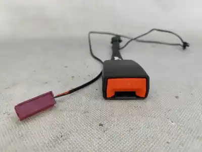 Second-hand car spare part left front seat belt buckle for ford fiesta vi (cb1, ccn) 1.25 oem iam references 8v51b61208ag   Second-hand car spare part left front seat belt buckle for ford fiesta vi (cb1, ccn) 1.25 oem iam references 8v51b61208ag