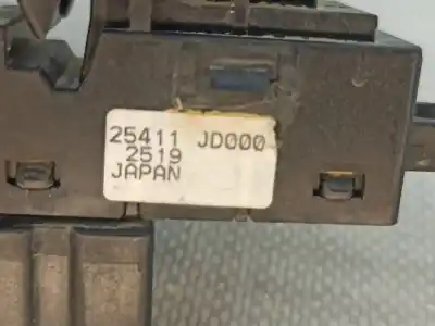 Peça sobressalente para automóvel em segunda mão botão / interruptor elevador vidro traseiro esquerdo por nissan qashqai / qashqai +2 i (j10, nj10, jj10e) 2.0 referências oem iam 25411jd000  