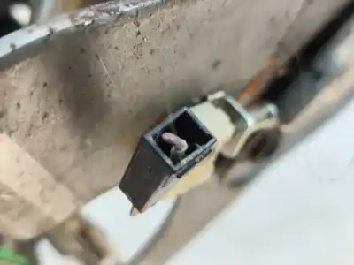 Автозапчастина б/у важіль ручного гальма для nissan qashqai / qashqai +2 i (j10, nj10, jj10e) 2.0 посилання на oem iam    Автозапчастина б/у важіль ручного гальма для nissan qashqai / qashqai +2 i (j10, nj10, jj10e) 2.0 посилання на oem iam