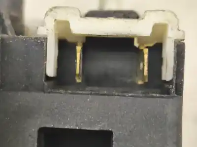 Автозапчастина б/у замок передніх дверей лівий для renault clio ii (bb0/1/2_, cb0/1/2_) 1.2 16v (bb05. bb0w. bb11. bb27. bb2t. bb2u. bb2v. cb05.... gasolina 2002 5p посилання на oem iam   