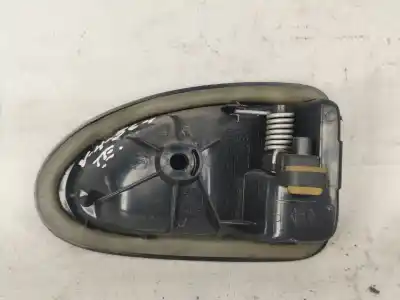 Автозапчастина б/у ліва задня внутрішня ручка для renault clio ii (bb0/1/2_, cb0/1/2_) 1.2 16v (bb05. bb0w. bb11. bb27. bb2t. bb2u. bb2v. cb05.... gasolina 2002 5p посилання на oem iam 7700423887  