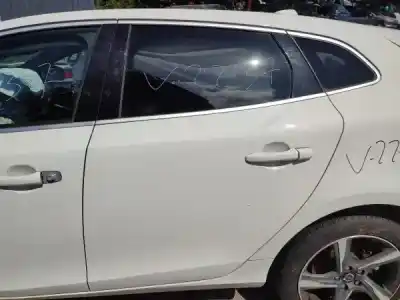 Автозапчастина б/у двері задні ліві для volvo v40 hatchback (525) d2 посилання на oem iam 