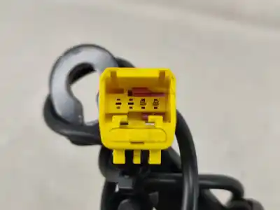 Peça sobressalente para automóvel em segunda mão chicote / encaixe cinto segurança dianteiro direito por porsche cayenne (typ 9pa) 3.2 v6 cat referências oem iam 7l0857778c  