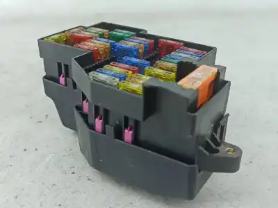Second-hand car spare part fuse box unit for porsche cayenne (9pa) s 4.5 gasóleo 2004 5p oem iam references 7l0941828b