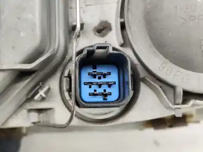 Автозапчасти б/у правая фара за ford fiesta iv (ja_, jb_) 1.25 i 16v gasolina 1998 5p ссылки oem iam 96fg13005bd  