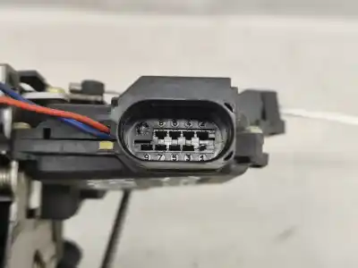 Автозапчасти б/у замок левой передней двери за audi a4 b6 (8e2) 1.9 tdi ссылки oem iam 4b18370159  