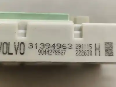 Автозапчасти б/у блок реле/предохранителей за volvo v40 hatchback (525) d2 ссылки oem iam 31394963  