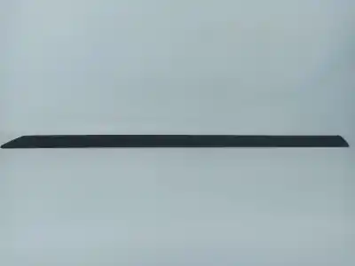 Peça sobressalente para automóvel em segunda mão moldagem por opel combo tour 1.3 cdti 16v referências oem iam 