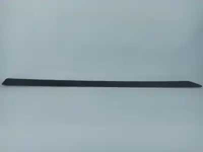 Peça sobressalente para automóvel em segunda mão moldagem por opel combo tour 1.3 cdti 16v referências oem iam 