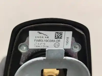 Автозапчастина б/у антена база для jaguar i-pace (x590) ev400 awd посилання на oem iam fw9319c089db  