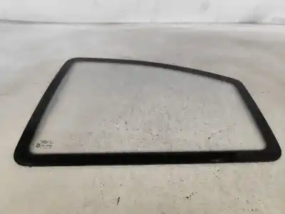 Peça sobressalente para automóvel em segunda mão vidro da porta traseira esquerda por opel kadett e hatchback (t85) 1.3 i cat (c08. c48. d08. d48) referências oem iam dot32m11as2