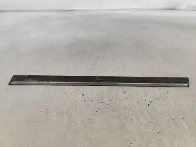 Second-hand car spare part decorative moulding for opel kadett e (t85) 1.3 s (c19. d19) oem iam references 