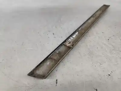 Second-hand car spare part decorative moulding for opel kadett e (t85) 1.3 s (c19. d19) oem iam references   