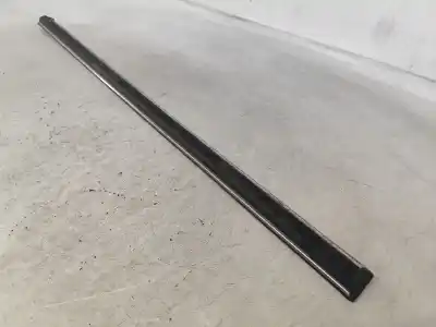 Second-hand car spare part decorative moulding for opel kadett e (t85) 1.3 s (c19. d19) oem iam references   