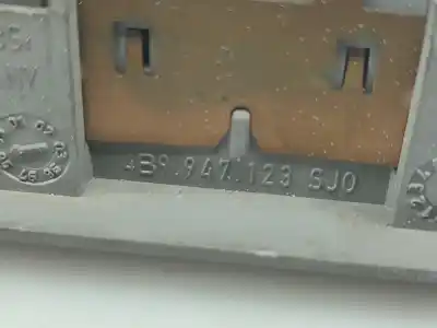 Автозапчастина б/у внутрішне світло для audi a4 avant (8d5, b5) 113 m/380 gasóleo 1998 5p посилання на oem iam 4b9947123  