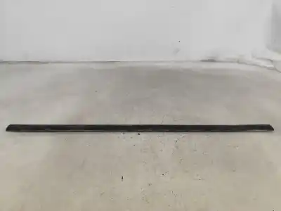 Peça sobressalente para automóvel em segunda mão moldagem por volkswagen passat b5 (3b2) 1.6 referências oem iam 