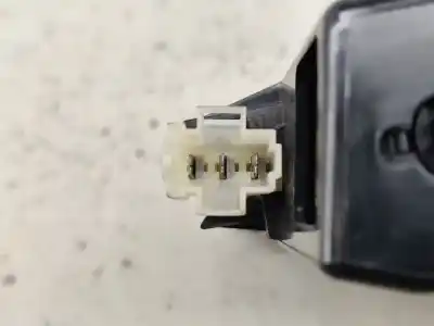 İkinci el araba yedek parçası kül tablasi için porsche cayenne (typ 9pa) 3.2 v6 cat oem iam referansları 7l5858329a  