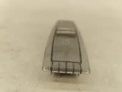 Second-hand car spare part interior light for opel corsa e (x15) 1.4 (08 68) oem iam references 13101641  