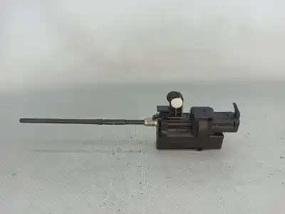 Second-hand car spare part fuel door cover motor for renault clio iii (br0/1, cr0/1) 1.2 16v (br02 br0j br11 cr02 cr0j cr11) oem iam references 8200312600