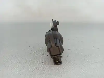 Автозапчастина б/у паливна зовнішня кришка двигуна для renault clio iii (br0/1, cr0/1) 1.2 16v (br02 br0j br11 cr02 cr0j cr11) посилання на oem iam 8200312600  