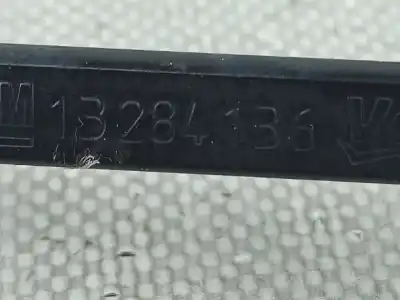 Автозапчастина б/у передній правий річок склоочисника для opel corsa e (x15) 1.4 turbo (08, 68) посилання на oem iam 13284134  