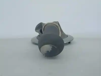 Second-hand car spare part gear lever knob for renault megane ii sedán (lm0/1_) 1.5 dci (lm0f lm0t lm2b) oem iam references 8200079096 Second-hand car spare part gear lever knob for renault megane ii sedán (lm0/1_) 1.5 dci (lm0f lm0t lm2b) oem iam references 8200079096