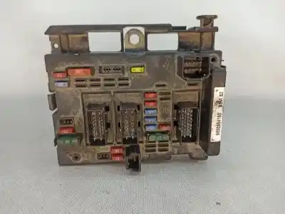 Peça sobressalente para automóvel em segunda mão caixa de fusíveis e relés por peugeot 307 (3a/c) 1.4 hdi referências oem iam 9650664180