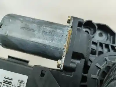 Peça sobressalente para automóvel em segunda mão motor elevador vidro traseiro esquerdo por audi a2 (8z0) 1.4 tdi referências oem iam 8z0959801a   Peça sobressalente para automóvel em segunda mão motor elevador vidro traseiro esquerdo por audi a2 (8z0) 1.4 tdi referências oem iam 8z0959801a
