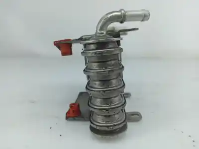 Peça sobressalente para automóvel em segunda mão radiador de gasóleo por bmw 5 touring (e39) 530 d referências oem iam 13322247411  