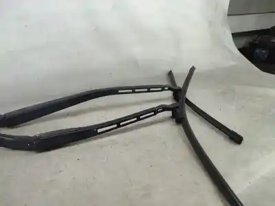 Second-hand car spare part front right windshield wiper arm for bmw 3 (e90) 320 d oem iam references   