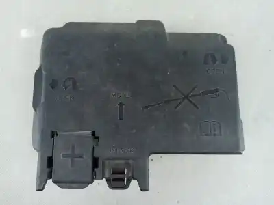 Автозапчастина б/у середній для opel corsa e (x15) 1.4 turbo (08, 68) посилання на oem iam 13491093