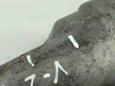 Peça sobressalente para automóvel em segunda mão suporte de filtro gasóleo por opel corsa c (x01) 1.2 (f08, f68) referências oem iam 90530259   Peça sobressalente para automóvel em segunda mão suporte de filtro gasóleo por opel corsa c (x01) 1.2 (f08, f68) referências oem iam 90530259
