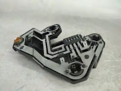 Pezzo di ricambio per auto di seconda mano supporto faro anteriore destro per audi a4 b5 (8d2) 1.9 tdi riferimenti oem iam   