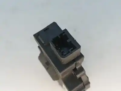 Peça sobressalente para automóvel em segunda mão motor de sofagem por bmw 1 (e81) 118 d referências oem iam efb332  