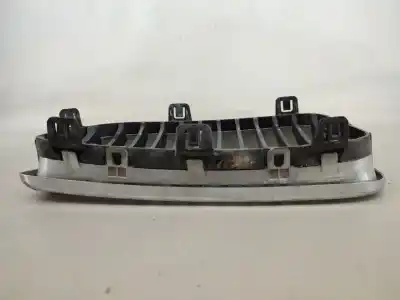 Peça sobressalente para automóvel em segunda mão grelha frontal por bmw 1 coupé (e82) 120 d referências oem iam   