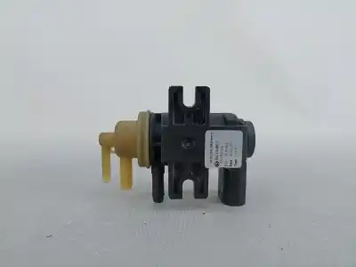 Автозапчастина б/у додатковий повітряний клапан для skoda octavia iii break (5e5) 1528 ak gasóleo 2015 5p посилання на oem iam 04l131051f  