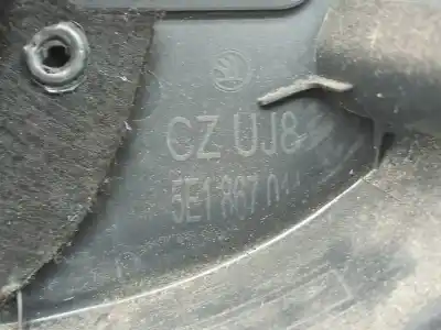 Second-hand car spare part decorative moulding for skoda octavia iii break (5e5) 1528 ak gasóleo 2015 5p oem iam references   