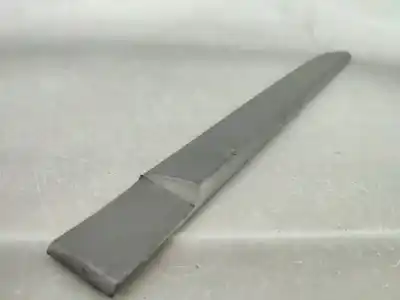 Pezzo di ricambio per auto di seconda mano modanatura per renault megane ii break (km0/1_) 1.5 dci (km02. km13) gasóleo 2004 5p riferimenti oem iam   