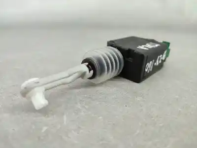 Автозапчасти б/у замок багажника/ворот за audi a6 avant (4b5) 2.5 tdi ссылки oem iam 4b9962115  