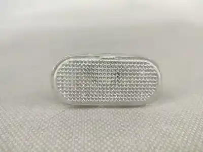 Автозапчастина б/у ліва бічна для RENAULT TWINGO III (BCM_) 1.0 SCe 70 Посилання на OEM IAM 8200257684  